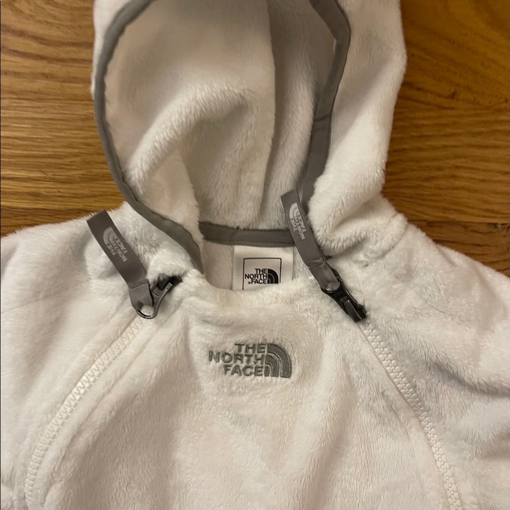 White Northface bunting 3-6 months